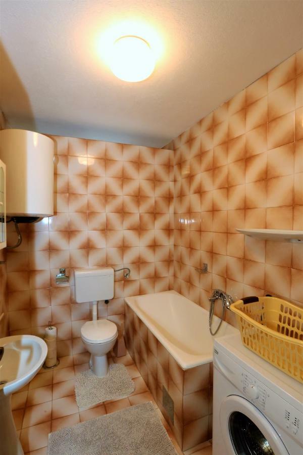 Apartmani Vinko 巴什卡沃达 外观 照片